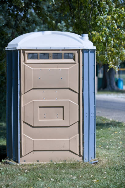 Porta potty delivery and setup in Mill Neck, NY